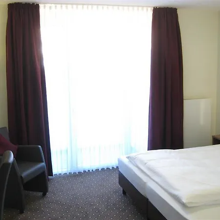 Wohlfuehl-hotel Neu מלון