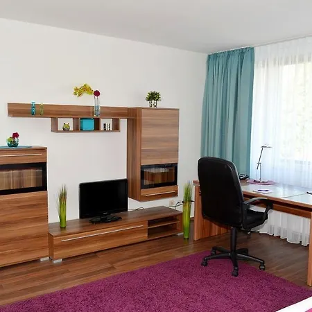 Wohlfuehl-hotel Neu מלון 4*