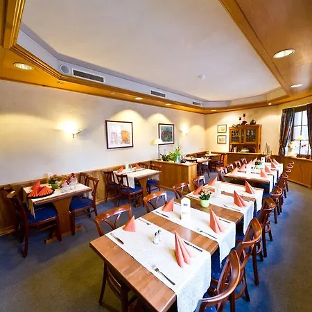 Wohlfuehl-hotel Neu Hotel 4*