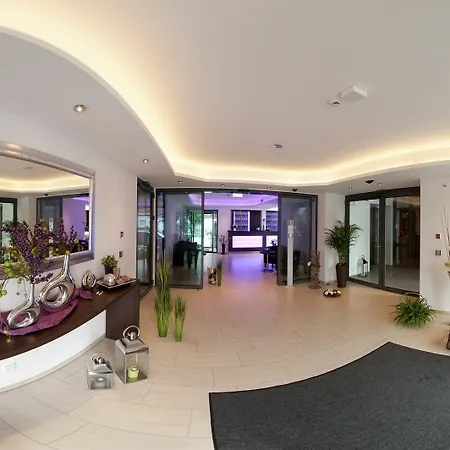 Wohlfuehl-hotel Neu מלון 4*