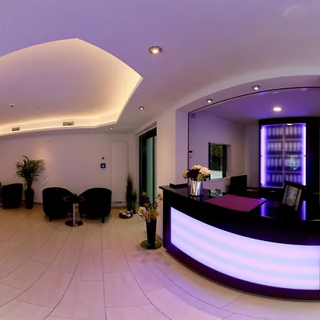 Wohlfuehl-hotel Neu מלון 4*